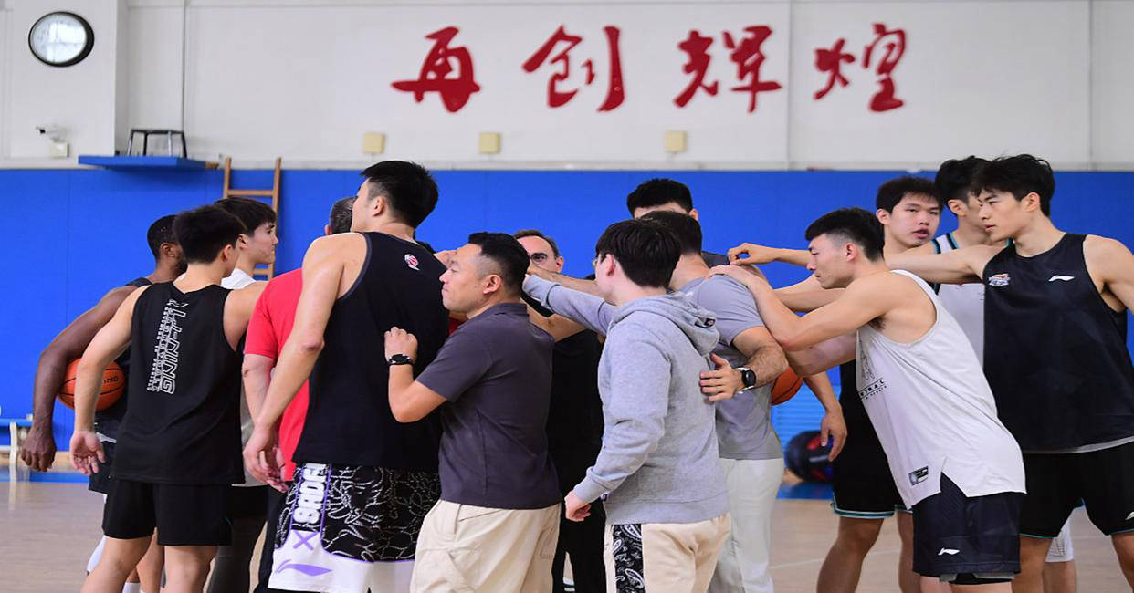 九游娱乐游戏九游娱乐官方平台-外援助阵，球队士气大增追逐胜利的简单介绍