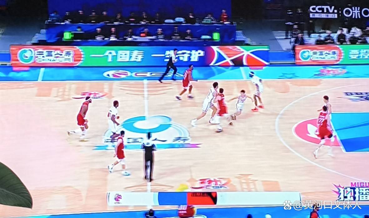 北京首钢遭遇主场失利，排名下滑