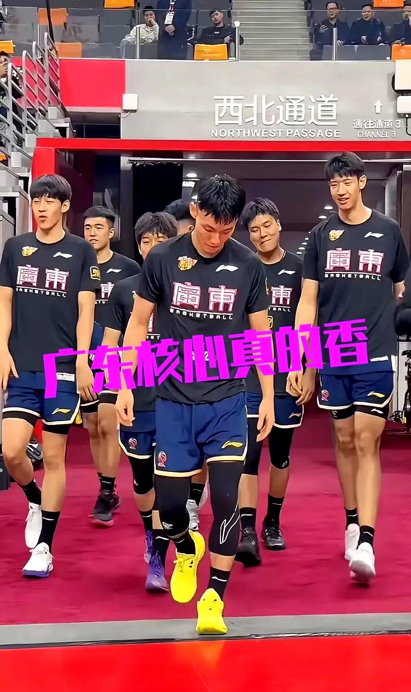 九游游戏中心官方-裁判风波！瓦伦西亚主场输球遭遇质疑的简单介绍